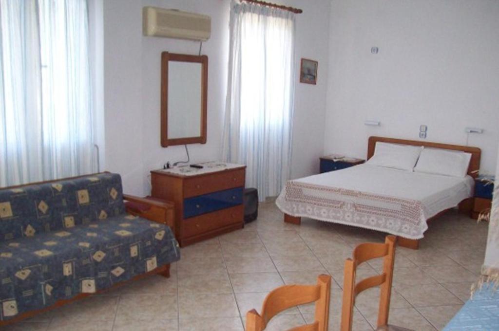 Georgia Studios Fourni Ikarias Ruang foto