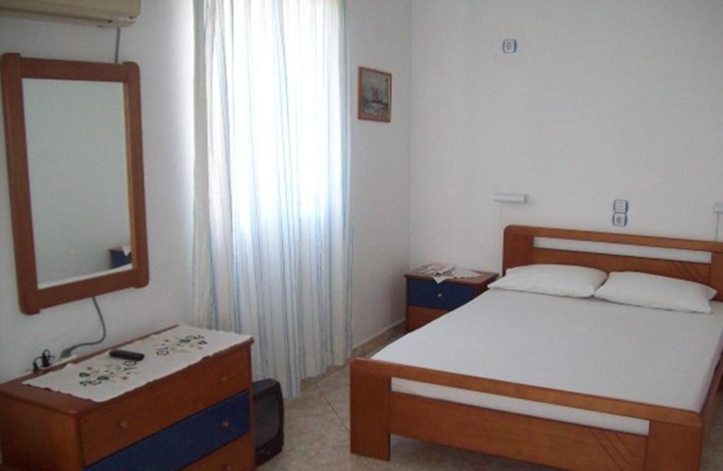Georgia Studios Fourni Ikarias Ruang foto